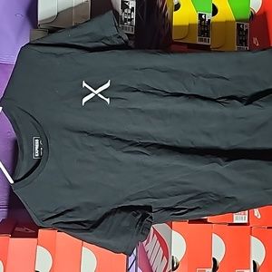 Express graphic tee